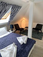 Willa 4 Pory Roku Uznam