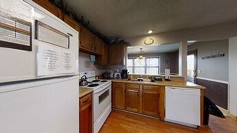 Heaven's Door 2 Bedroom Cabin by RedAwning