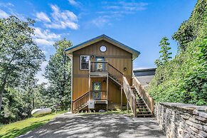 Distiller's Den 2 Bedroom Cabin by RedAwning