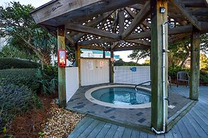 Summer Palace A 2 Bedroom Duplex by RedAwning