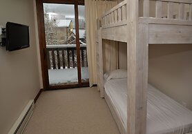 Ge Inn Plaza #109 4 Bedroom Condo by RedAwning