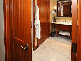 Ritz Carlton Bg Residentail St #327/328 2 Bedroom Condo by RedAwning
