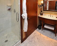 Ritz Carlton Bg Residentail St #327/328 2 Bedroom Condo by RedAwning