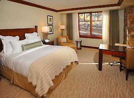 Ritz Carlton Bg Residentail St #327/328 2 Bedroom Condo by RedAwning