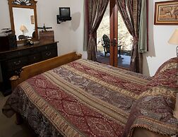 Robason  6 Bedroom Home by RedAwning