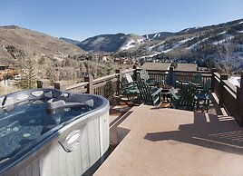 Robason  6 Bedroom Home by RedAwning