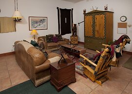 Robason  6 Bedroom Home by RedAwning