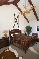 Robason  6 Bedroom Home by RedAwning