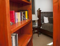 Robason  6 Bedroom Home by RedAwning