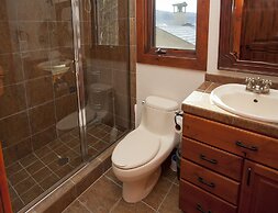 Robason  6 Bedroom Home by RedAwning