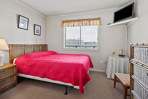 Tilghman Beach 316 - 3 Br Condo by RedAwning