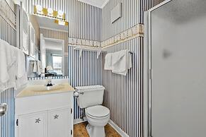 Tilghman Beach 316 - 3 Br Condo by RedAwning