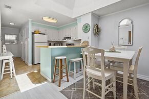 Tilghman Beach 316 - 3 Br Condo by RedAwning