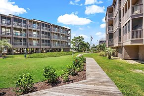 Tilghman Beach 316 - 3 Br Condo by RedAwning
