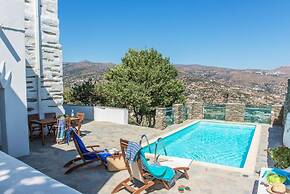 Astra, Pyrgos Sareli 1690 – a Heritage Mansion
