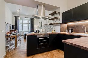 PRG Trendy Central APT by Michal&Friends