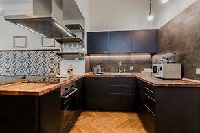 PRG Trendy Central APT by Michal&Friends