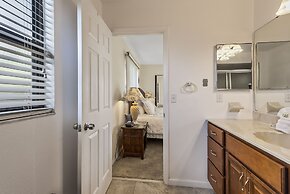 Beachview Condo 2 Bedroom Condo by RedAwning