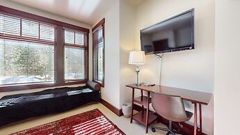 Juniper Crest #25 4 Bedroom Condo by RedAwning