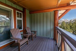 Juniper Crest #25 4 Bedroom Condo by RedAwning