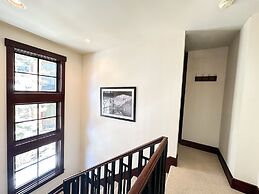 Juniper Crest #25 4 Bedroom Condo by RedAwning