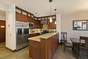 Juniper Crest #25 4 Bedroom Condo by RedAwning