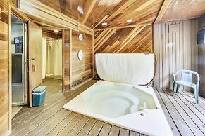 Windwood Minium C-3 2 Bedroom Condo by RedAwning