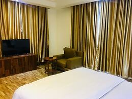 Peninsula Hotel & Towers