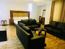 Peninsula Hotel & Towers