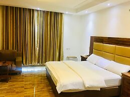 Peninsula Hotel & Towers