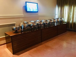 Peninsula Hotel & Towers