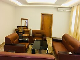 Peninsula Hotel & Towers