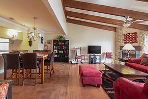 Hill Country Hideaway Tbm 208 2 Bedroom Condo by RedAwning