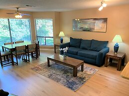 Totally Tubular Crc 303 2 Bedroom Condo by RedAwning