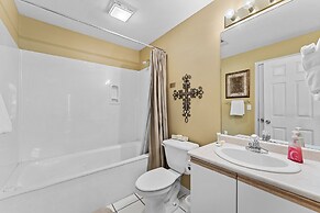 Nature's Mix 2 Bedroom Condo by RedAwning