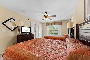Nature's Mix 2 Bedroom Condo by RedAwning