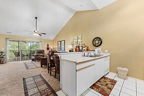 Nature's Mix 2 Bedroom Condo by RedAwning