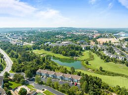 Nature's Mix 2 Bedroom Condo by RedAwning
