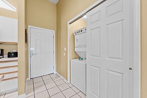 Nature's Mix 2 Bedroom Condo by RedAwning