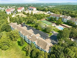 Nature's Mix 2 Bedroom Condo by RedAwning