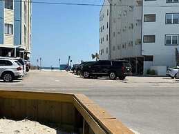 Sunset Square 104 L 2 Bedroom Home by RedAwning