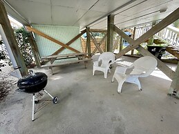 Sunset Square 104 L 2 Bedroom Home by RedAwning