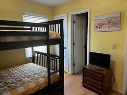 Sunset Square 104 L 2 Bedroom Home by RedAwning