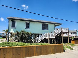 Sunset Square 104 L 2 Bedroom Home by RedAwning