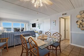 Beach Condo Miles-long Views Sand and Sea, Access to Private Fishing P