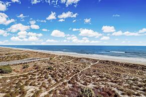 Beach Condo Miles-long Views Sand and Sea, Access to Private Fishing P