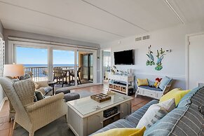 Beach Condo Miles-long Views Sand and Sea, Access to Private Fishing P