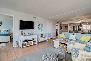 Beach Condo Miles-long Views Sand and Sea, Access to Private Fishing P