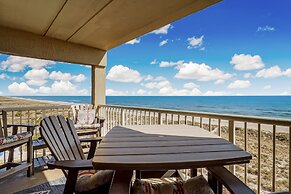 Beach Condo Miles-long Views Sand and Sea, Access to Private Fishing P