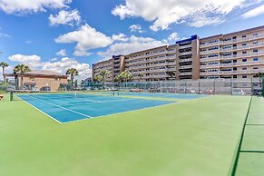 Beach Condo Miles-long Views Sand and Sea, Access to Private Fishing P